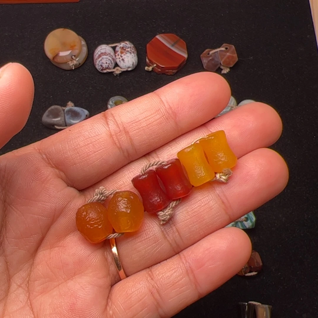 鱼****玛瑙/玉髓未镶嵌配饰