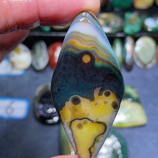 【闪购商品】未镶嵌玛瑙/玉髓珠宝奇石