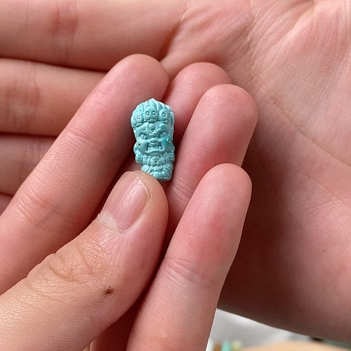 绿松石未镶嵌珠宝奇石