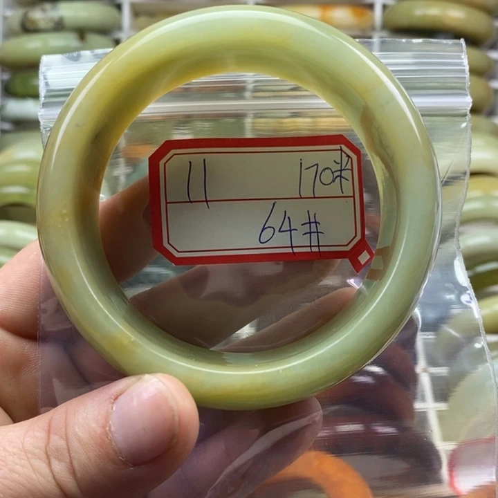 蛇纹石玉颈饰未镶嵌大*