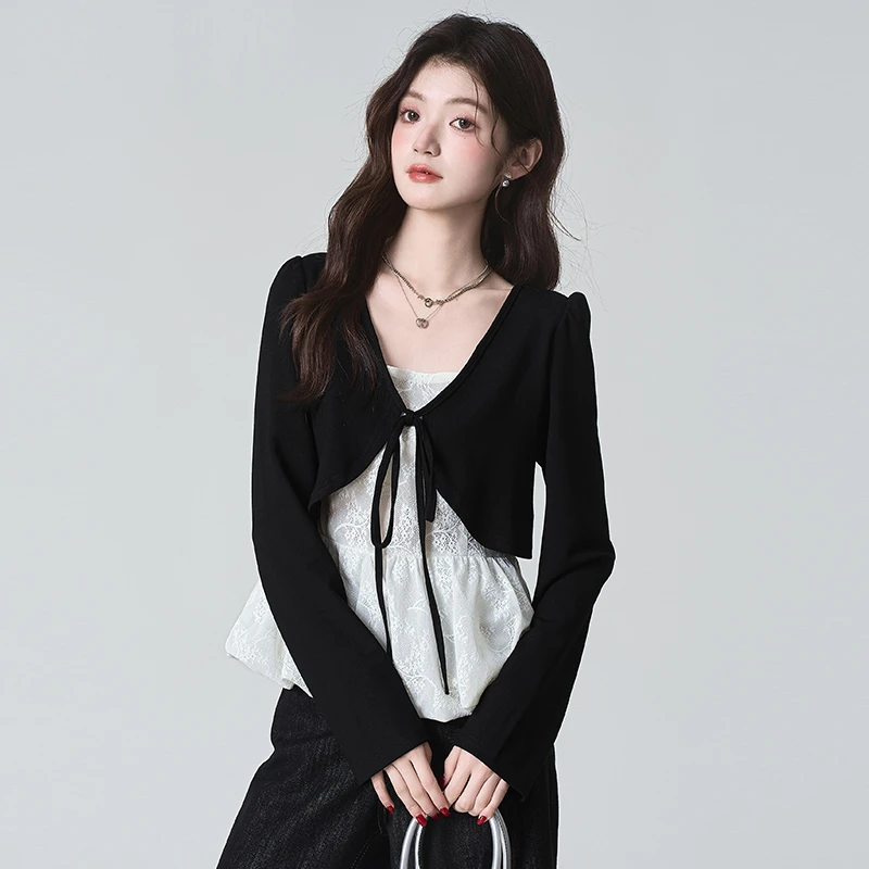 v领假两件T恤蕾丝拼接气质显瘦针织衫女2025春秋新款时尚洋气上衣