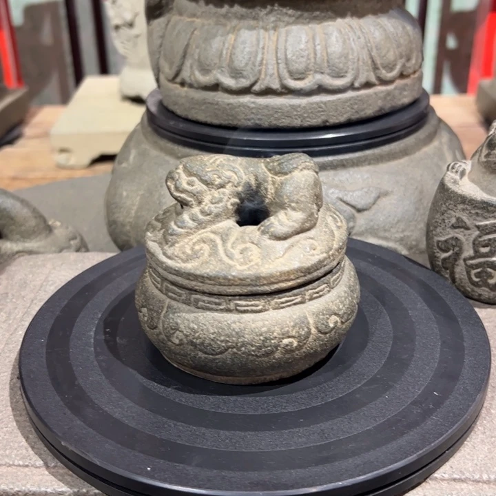 张***石材香炉青石青石