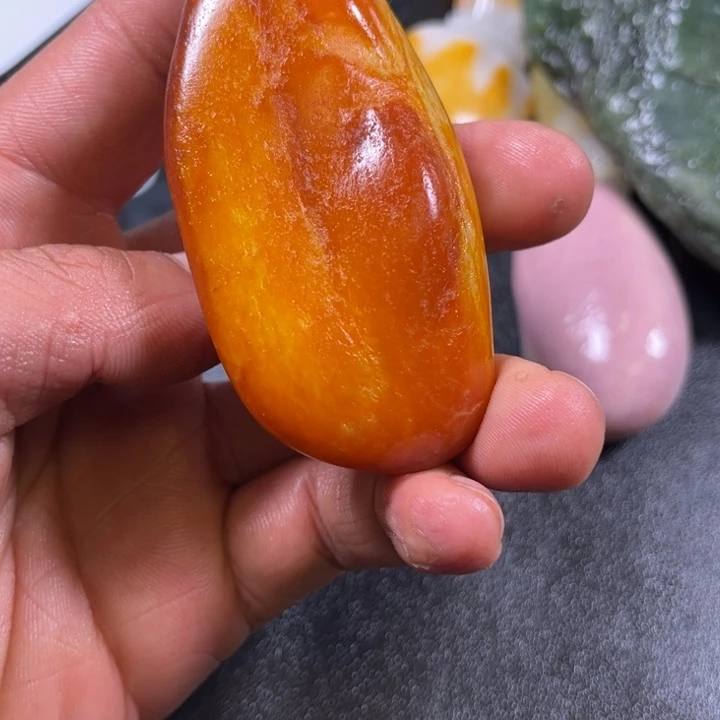 和田玉未镶嵌珠宝奇石