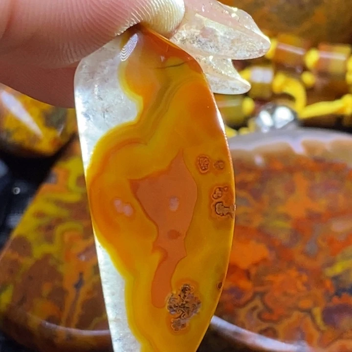 玛瑙/玉髓颈饰未镶嵌龙***8