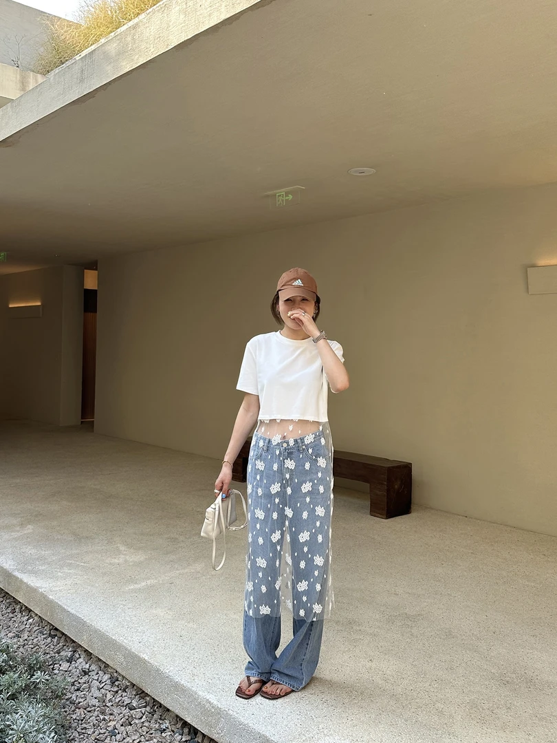 YANGLE_短袖T恤连衣裙2025新款女夏季设计感蕾丝拼接修身圆领上衣