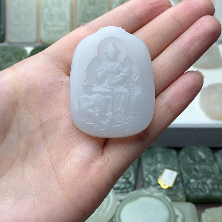 和田玉颈饰未镶嵌半***