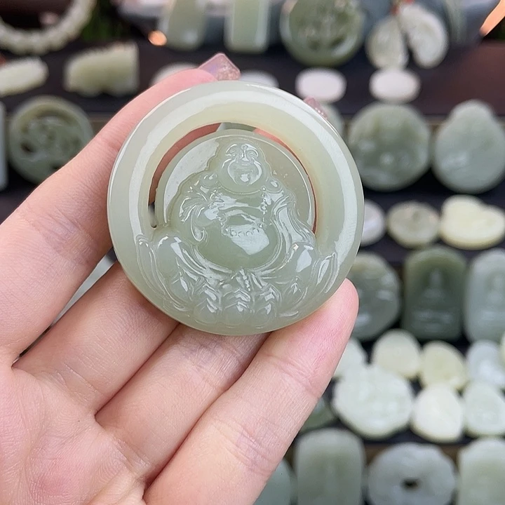 和田玉未镶嵌颈饰