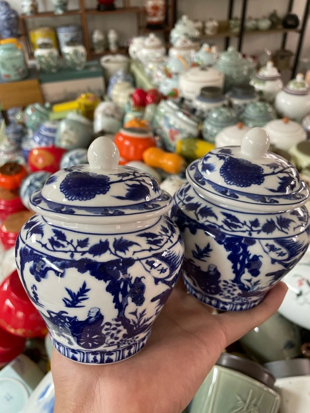 临时链接两只鬼谷子青花小号茶叶罐