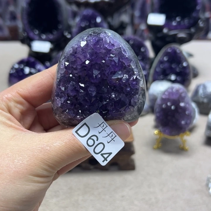 紫晶未镶嵌大型摆件（非配饰）