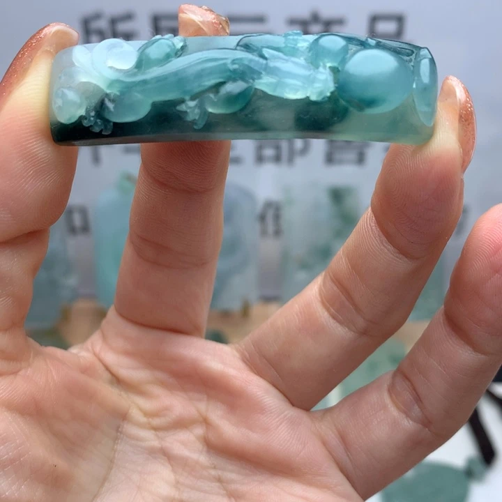 定制翡翠未镶嵌天然翡翠