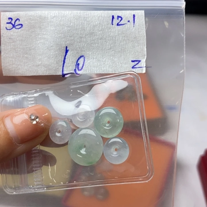 崇***茗定制翡翠未镶嵌不退