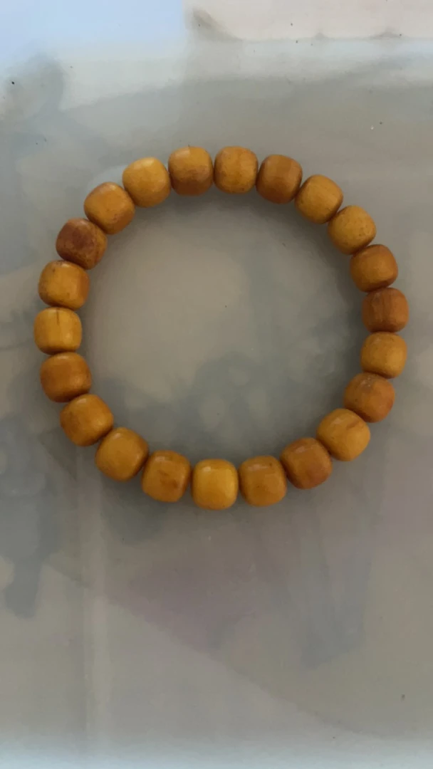 Q01特色手工艺制品。