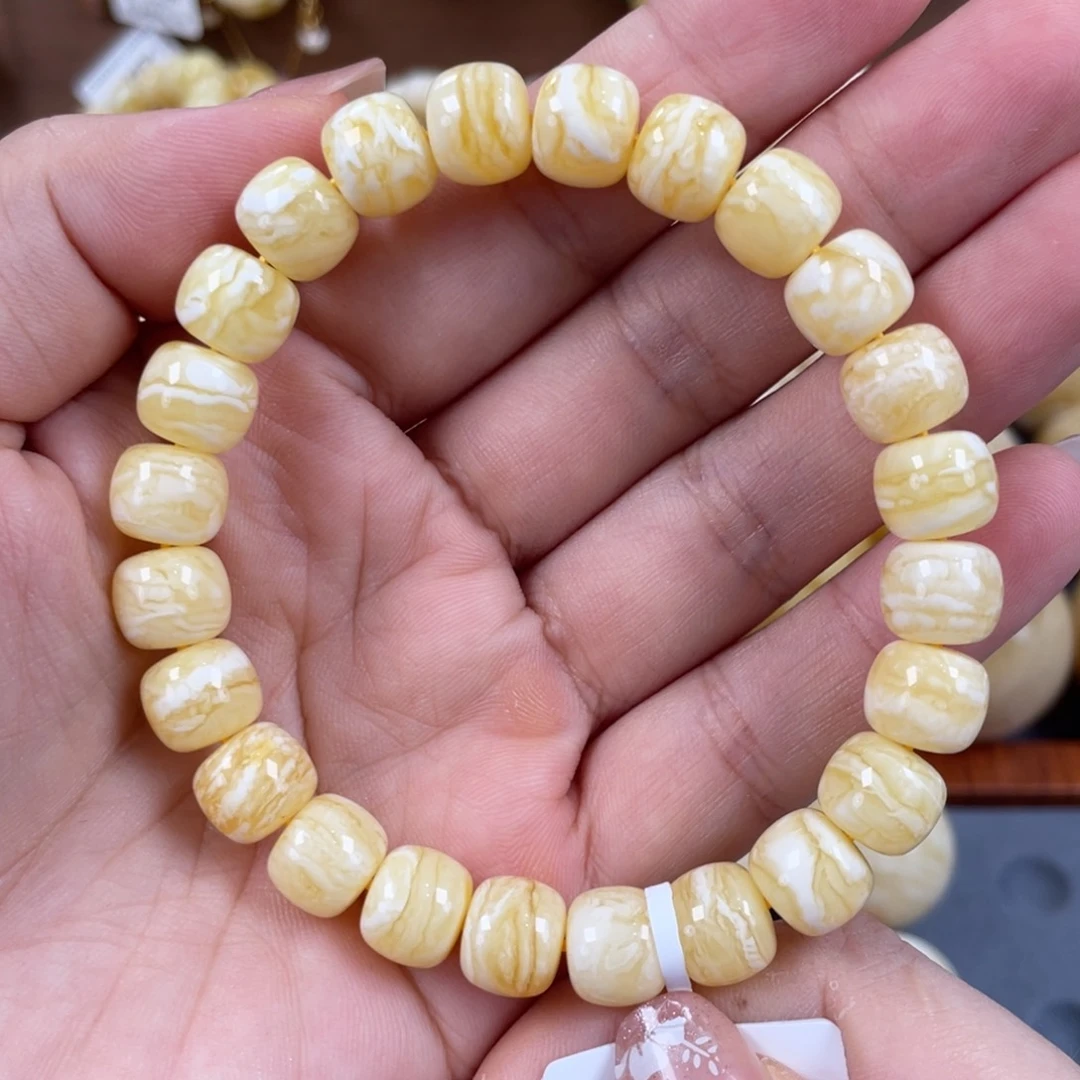 未镶嵌琥珀珠宝奇石