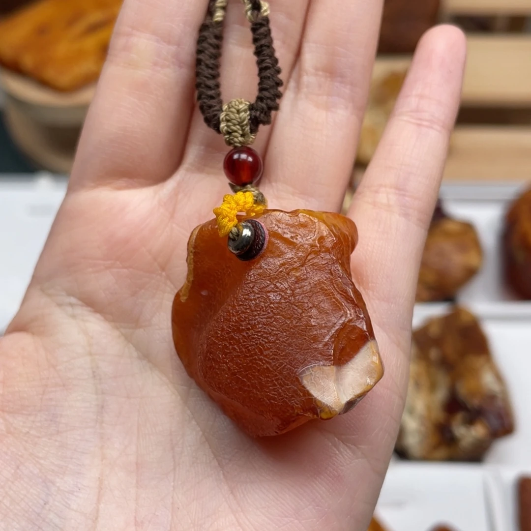 琥珀未镶嵌珠宝奇石