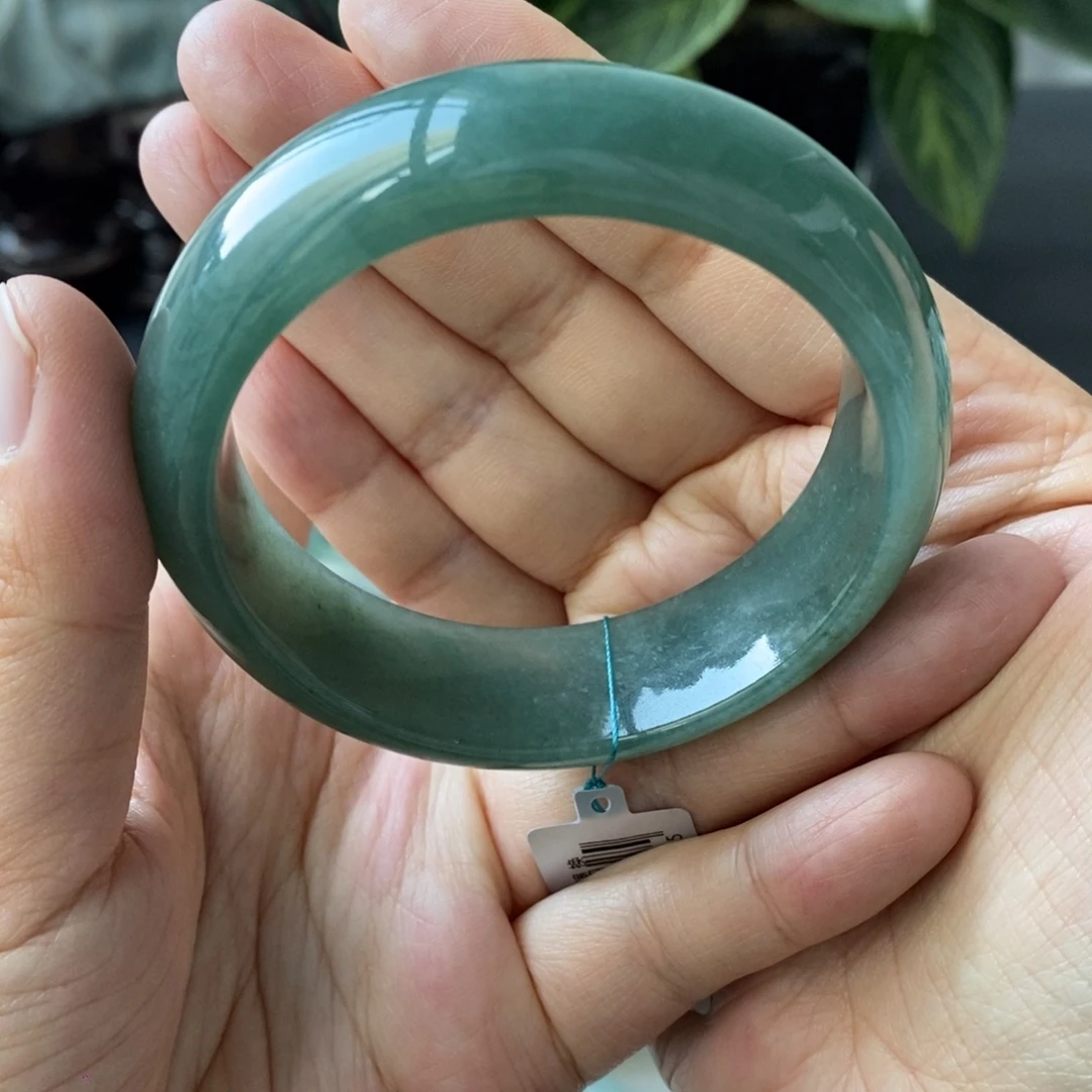 翡翠未镶嵌手镯天然