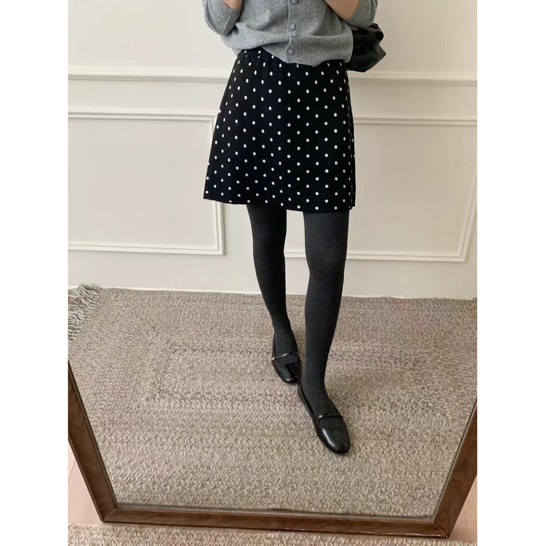 绝绝子，巨显大长腿！波点针织半身裙女高腰显瘦百搭气质独特短裙子