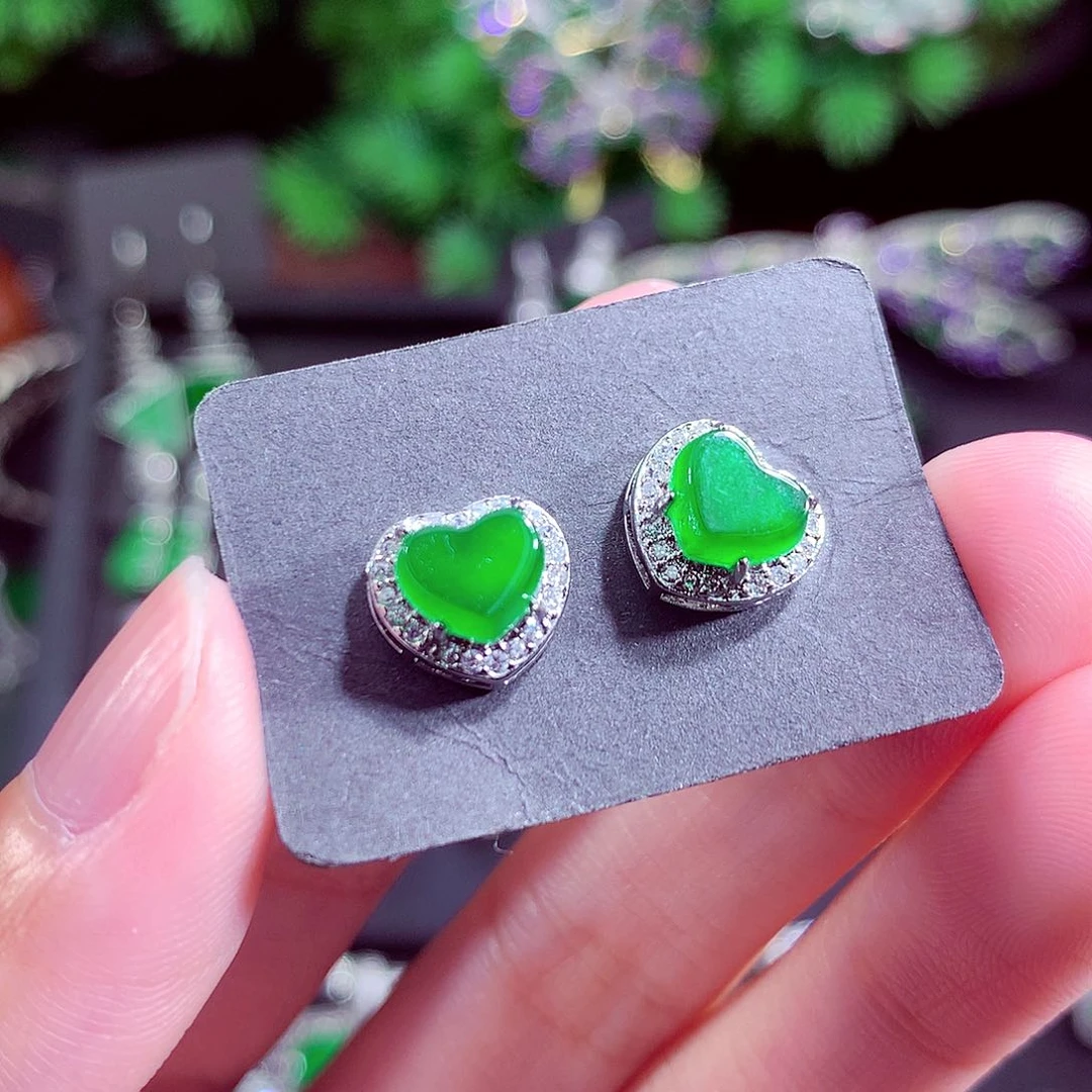 颈饰未镶嵌翡翠天然