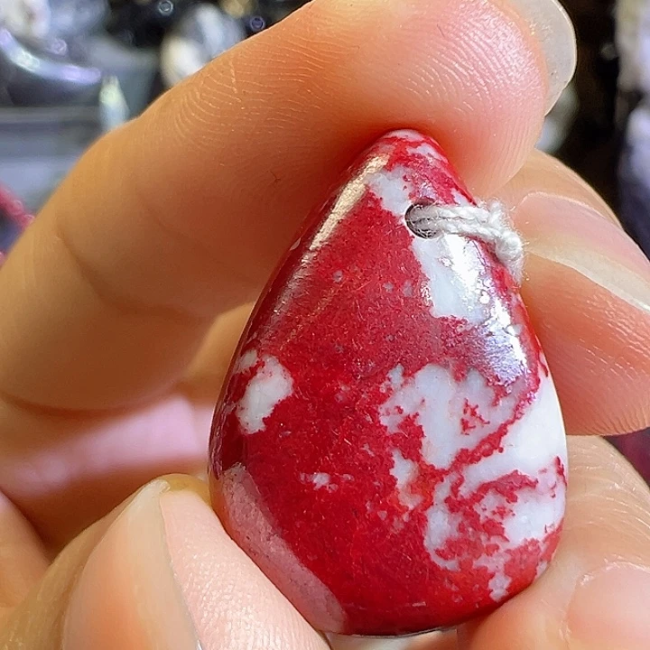 天然辰砂原矿吊坠11.22克