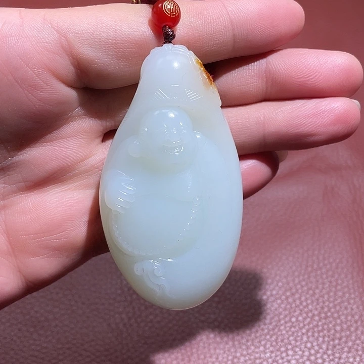 和田玉未镶嵌把件