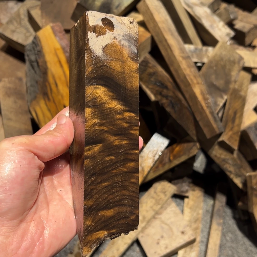 一***过金丝楠金丝楠阴沉木原材料