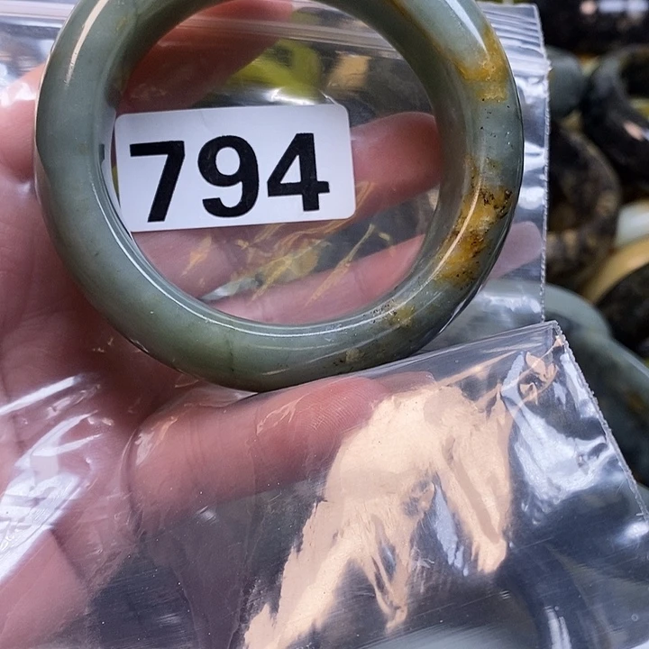 紫***花蛇纹石玉未镶嵌手镯