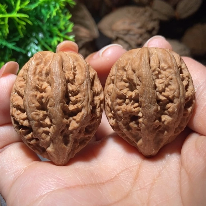 把件文玩核桃东北楸子小雪78