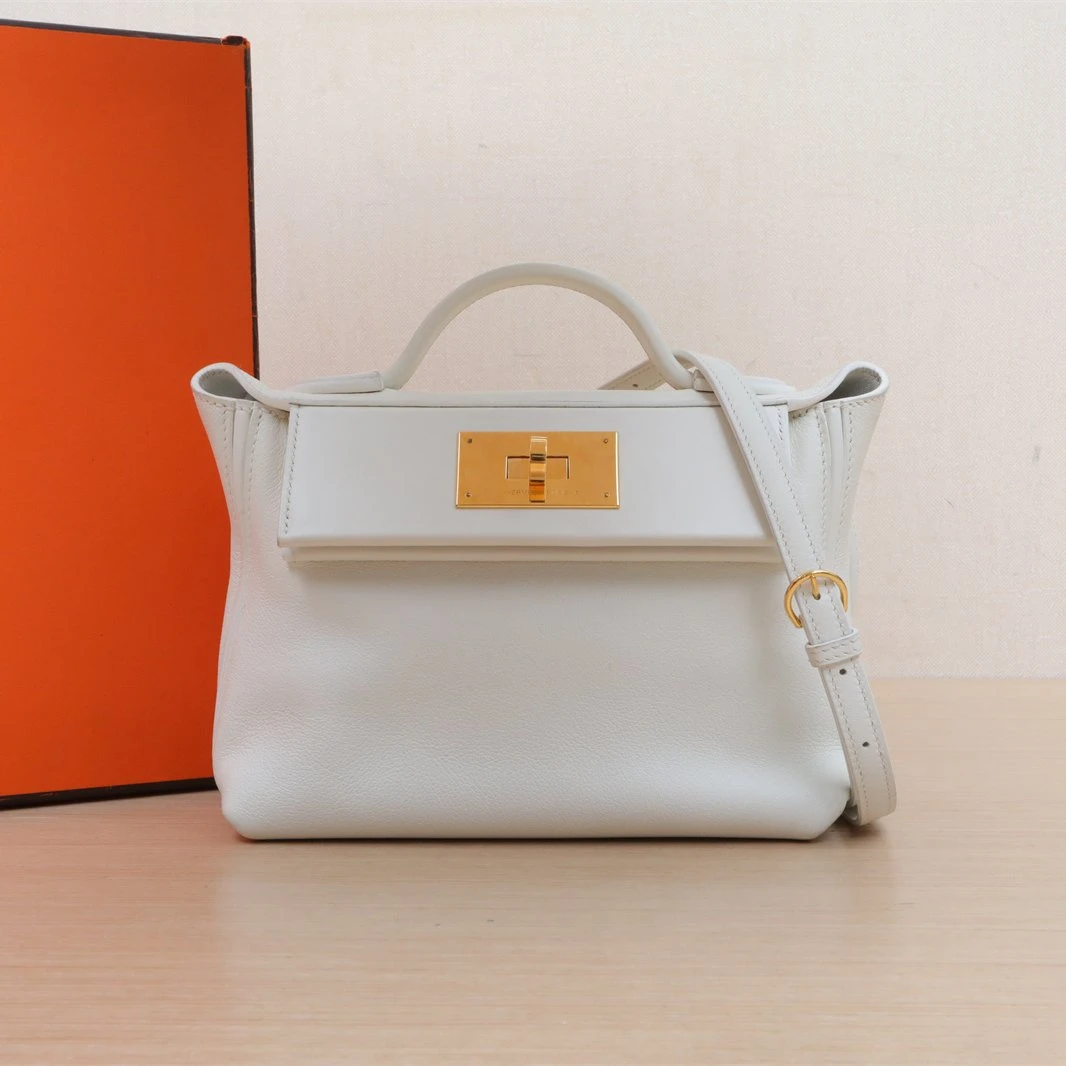 95新 Hermes/爱马仕 【念念】 2424 Mini 21 白色 Z刻 金扣 包