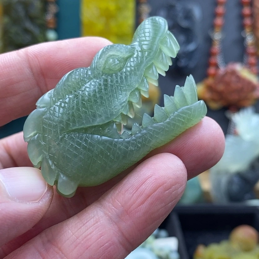 【闪购商品】未镶嵌蛇纹石玉吊坠