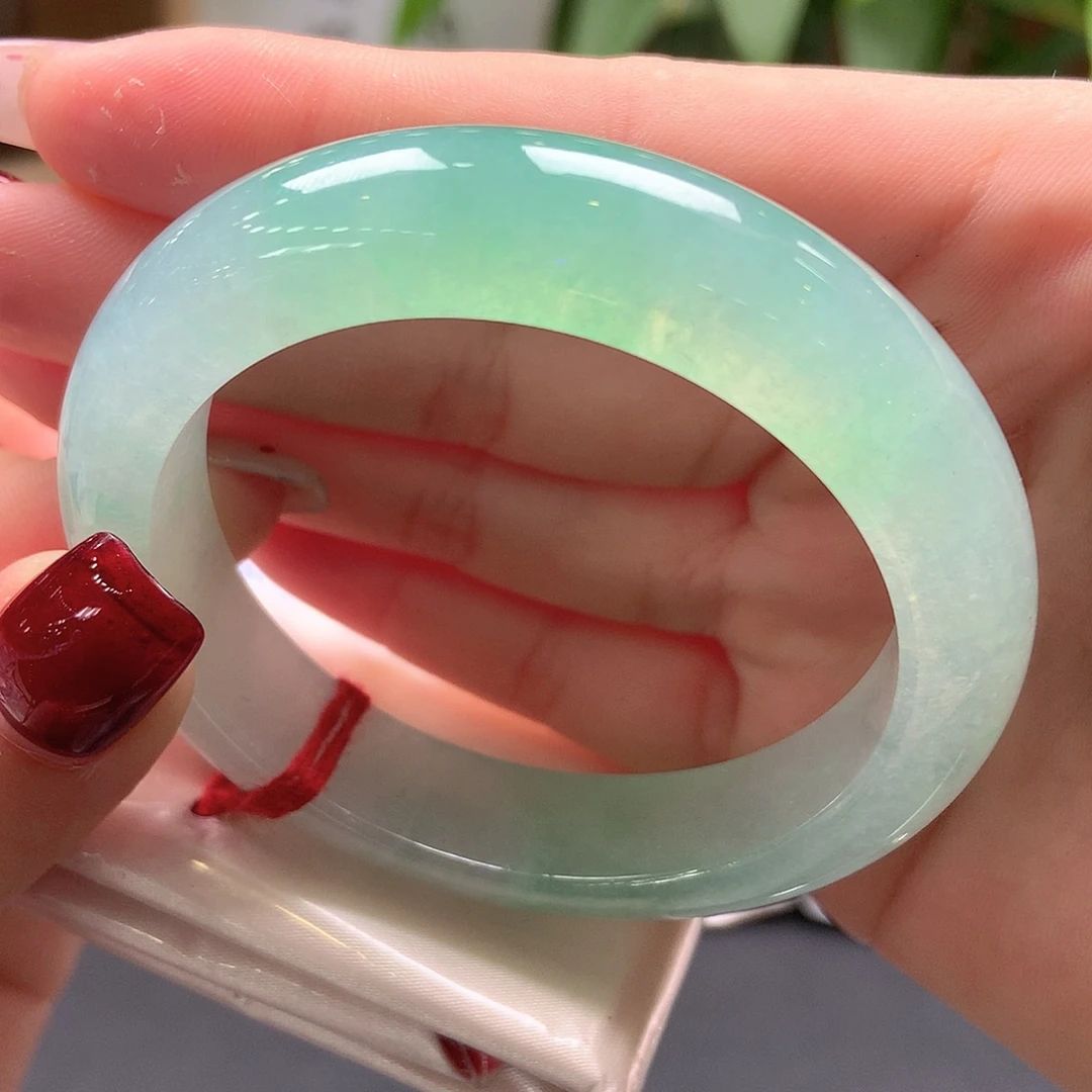 翡翠未镶嵌手镯冰甜绿54号