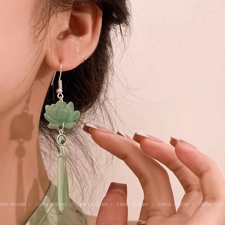 铜合金亚克力耳饰 新中式莲花长款水滴女国风汉服古风耳钩耳饰品