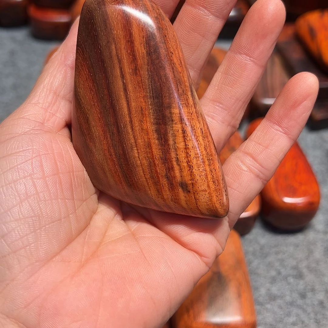 交趾黄檀（大红酸枝）慕***酱