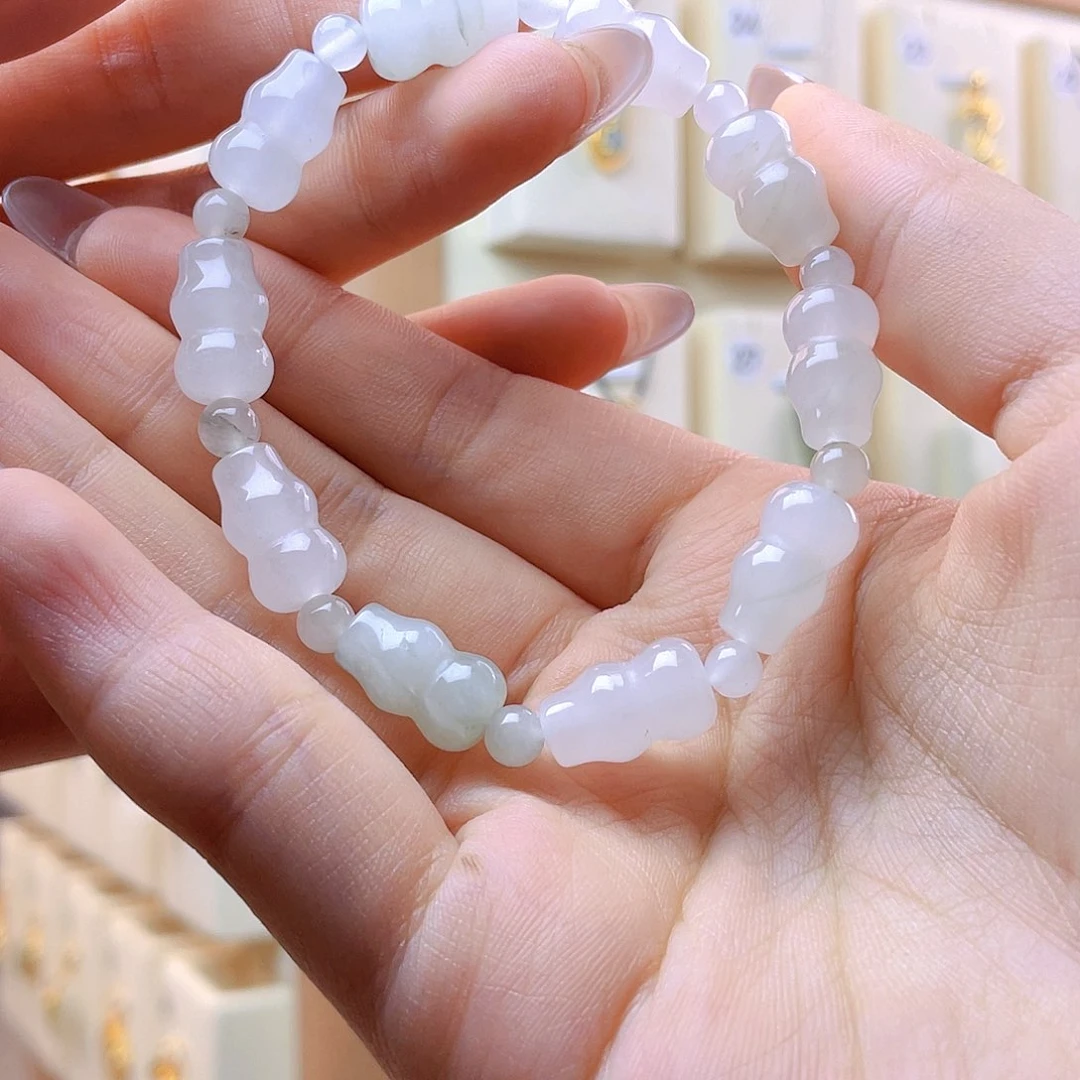 y***r和田玉未镶嵌吊坠(赠链)