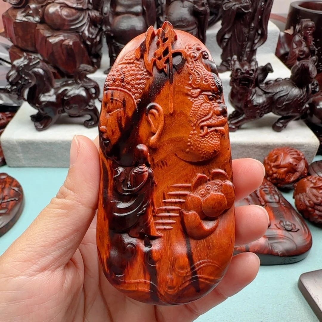 小叶紫檀把件明**月一念之间