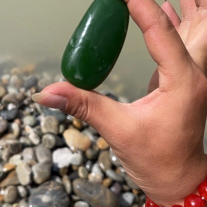 未镶嵌和田玉（糖玉）车挂