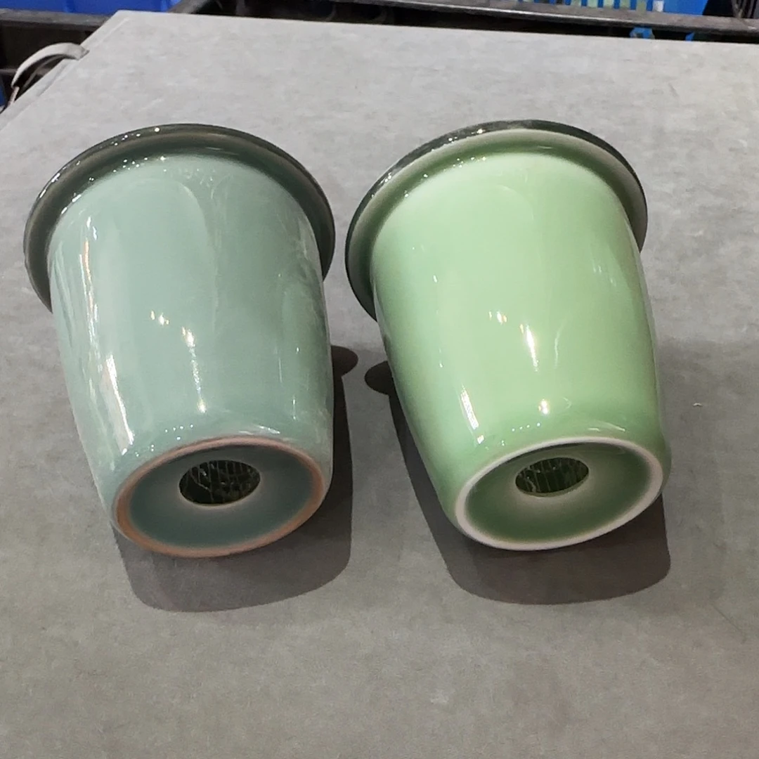 龙泉敬悦青瓷品茗杯微瑕