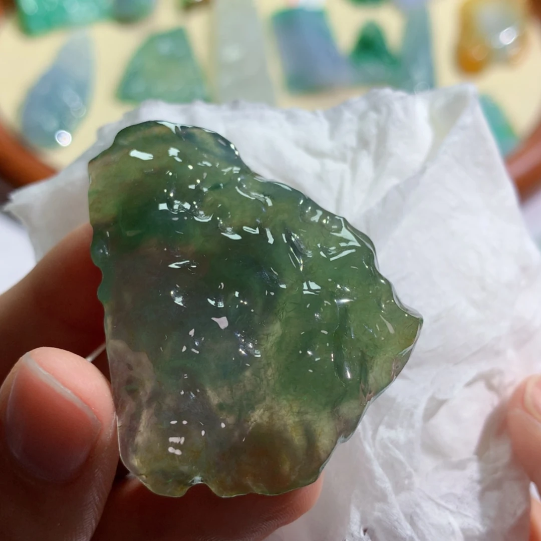 【闪购商品】翡翠吊坠(不含链)未镶嵌 2682