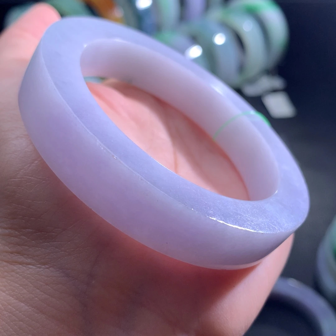 定制翡翠未镶嵌翡翠手镯