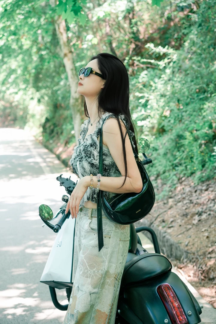 HONGU/红谷单肩斜挎包