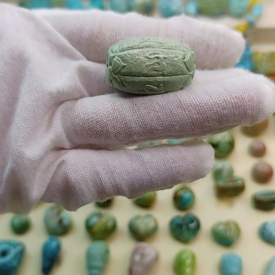 绿松石未镶嵌18.6-20.8尺寸菜籽黄