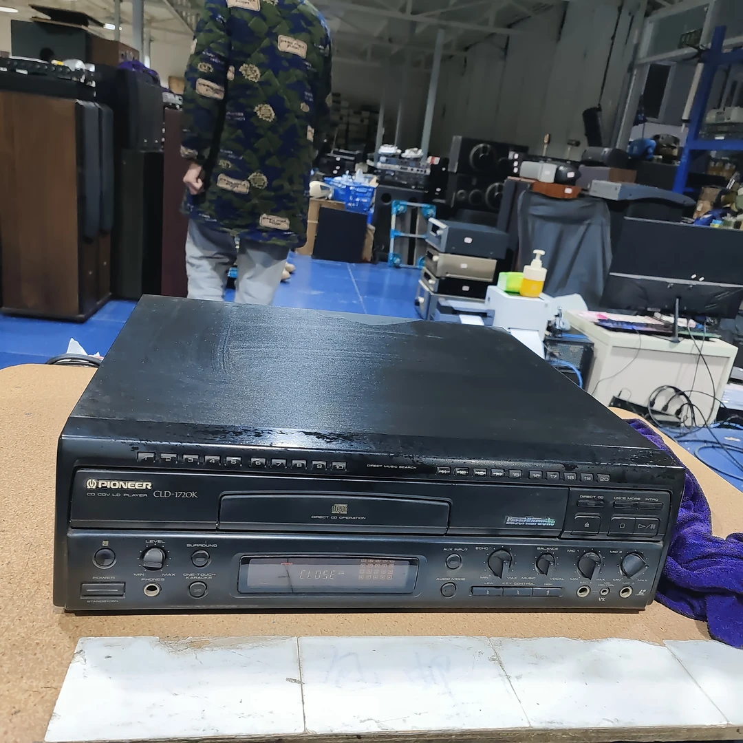 8新 pioneer/先锋 先锋172OK大碟机，通电，坏的，不带线材，不退不换