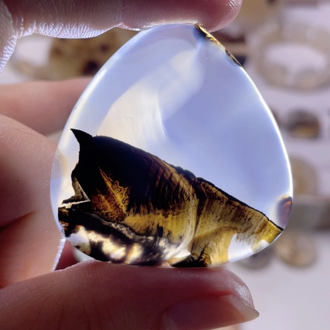 玛瑙/玉髓未镶嵌珠宝奇石