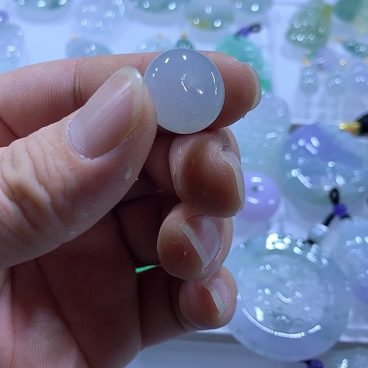 翡翠未镶嵌颈饰天然翡翠A货吊坠