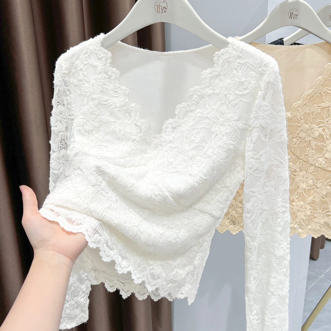 磨毛气质v领蕾丝打底衫女时尚新款短款收腰内搭加绒小衫绝美上衣
