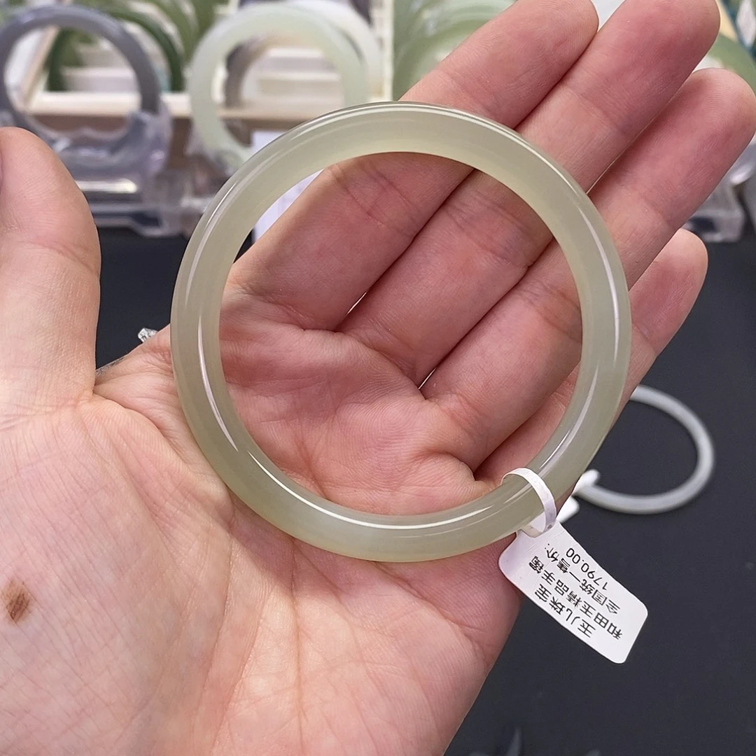 和田玉未镶嵌珠宝奇石56