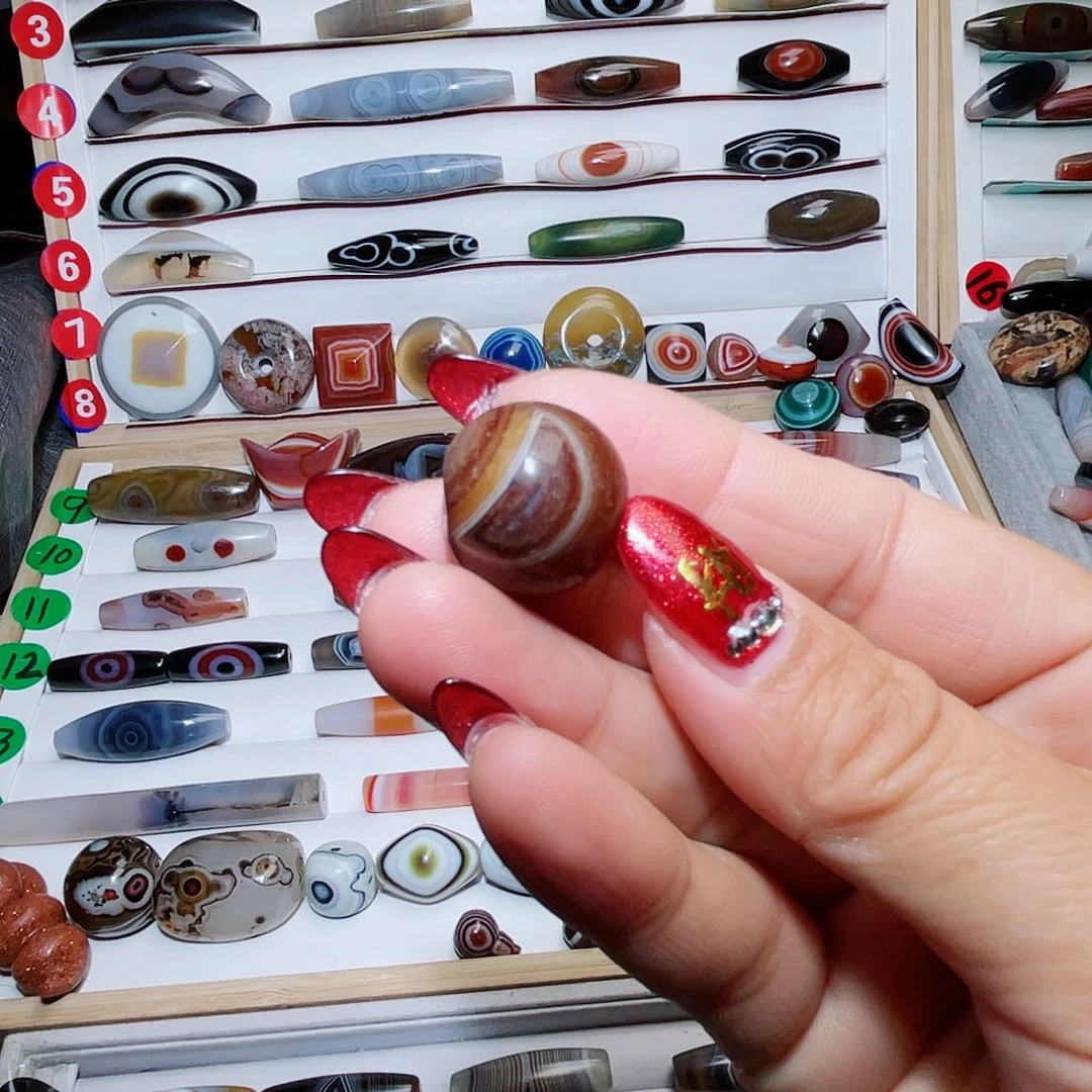 玛瑙/玉髓颈饰未镶嵌