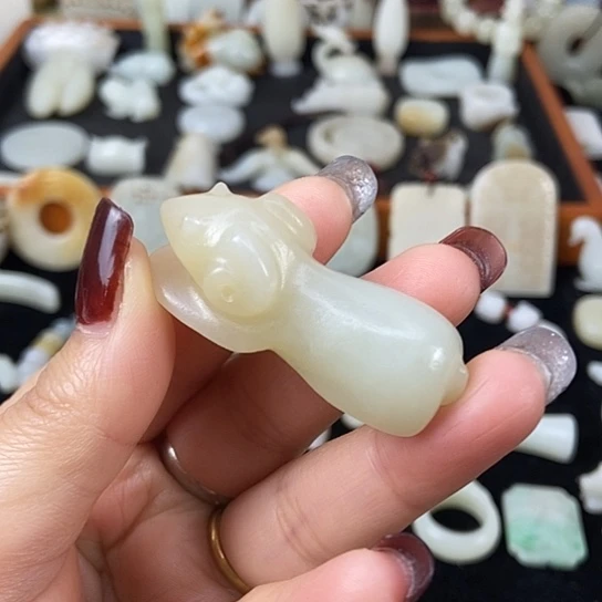 和田玉（糖玉）未镶嵌挂件