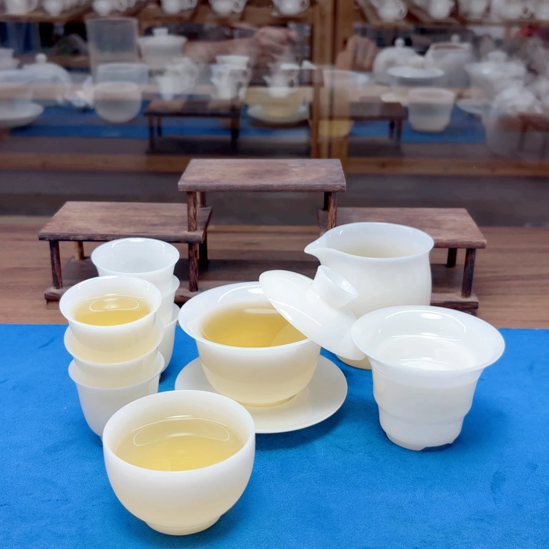 璞玉冰种茶具工厂