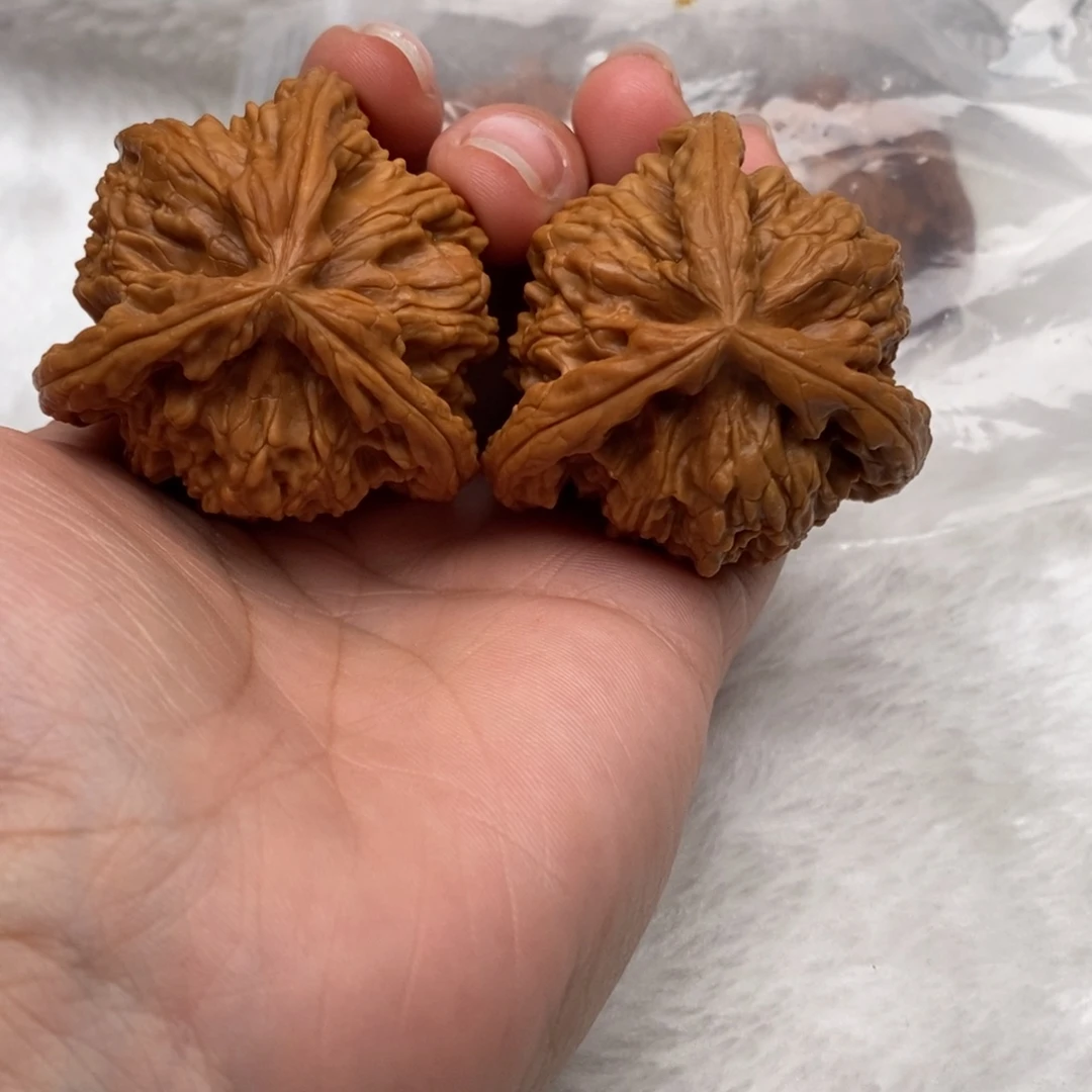 欲***为吊坠文玩核桃三棱