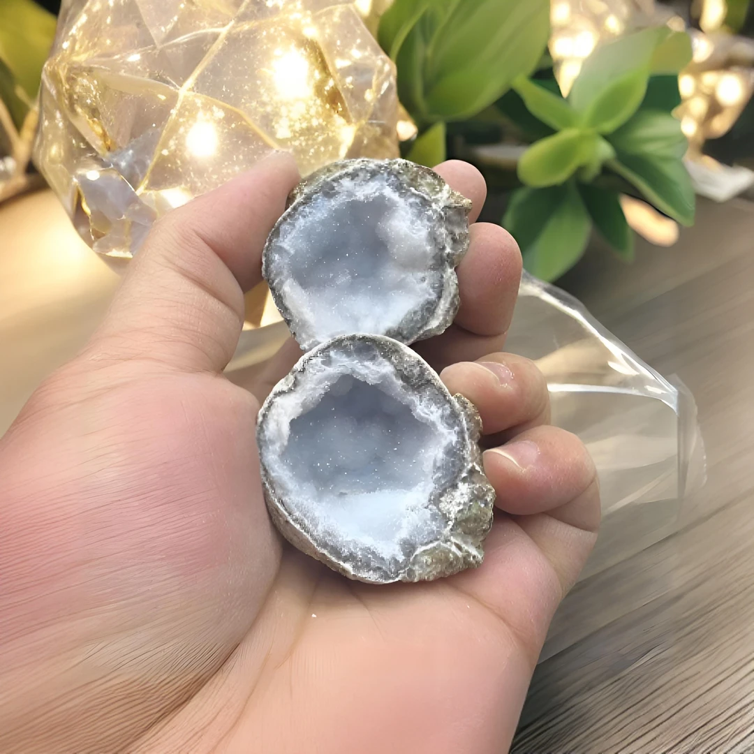 墨西哥晶洞原石头摆件精美蓝色黑色复古创意简约纯手工中古鎏金