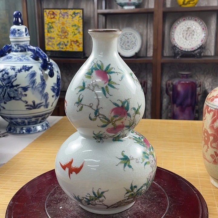 陶瓷粉彩葫芦瓶 摆件